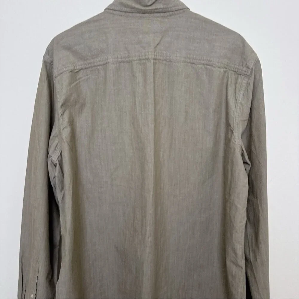 Banana Republic Mens Xlarge Untucked Standard-Fit Chambray Shirt Washed Olive
